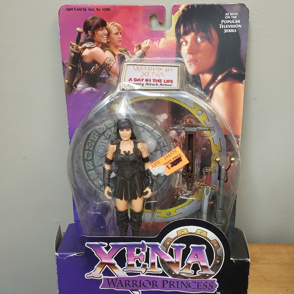 Xena Warrior Princess A Day in the Life Jumping Attack Action collectable doll